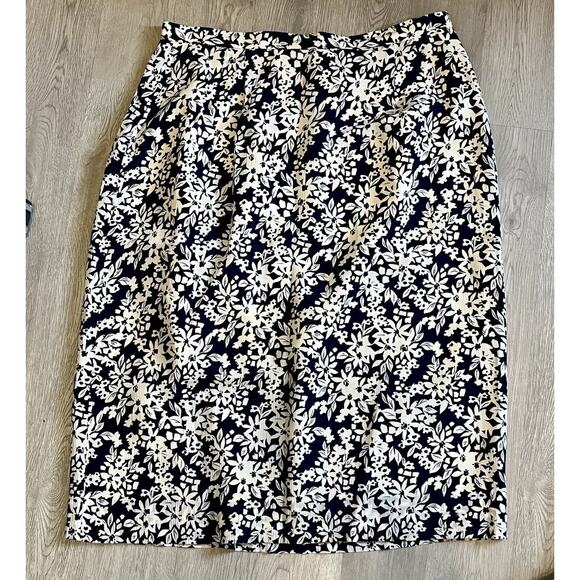 Silk A-line Skirt Size 14 Ivory Navy Floral Lined Cottage - Picture 1 of 5